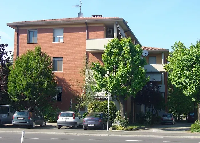 아파트 Feeling At 4*