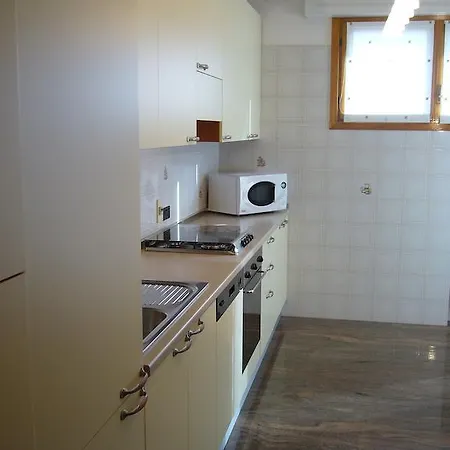 Lägenhet Feeling At 4*